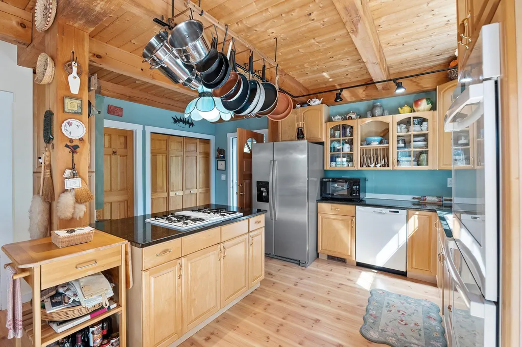 181 Hermit Woods Road Sanbornton NH 03269