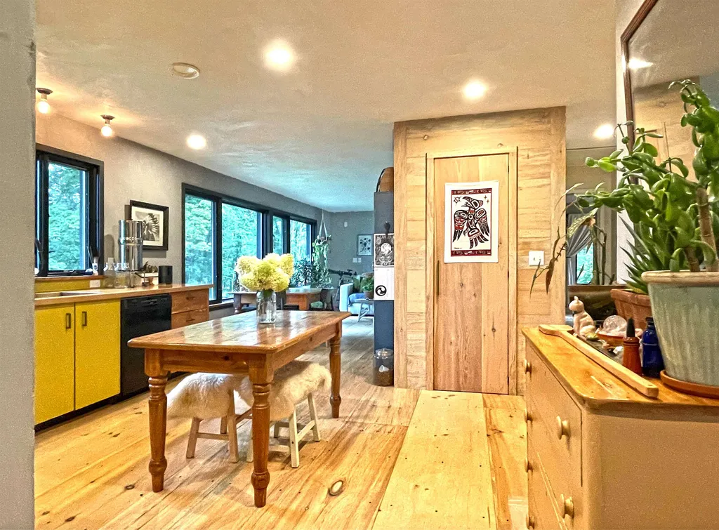 724 York Hill Road Lincoln VT 05443