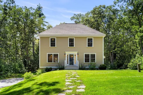 25 Kelsey Road Lee NH 03861