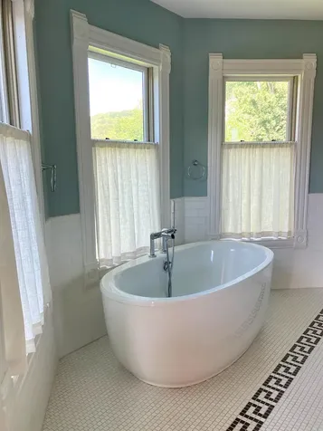 28 Main Street Walpole NH 03608