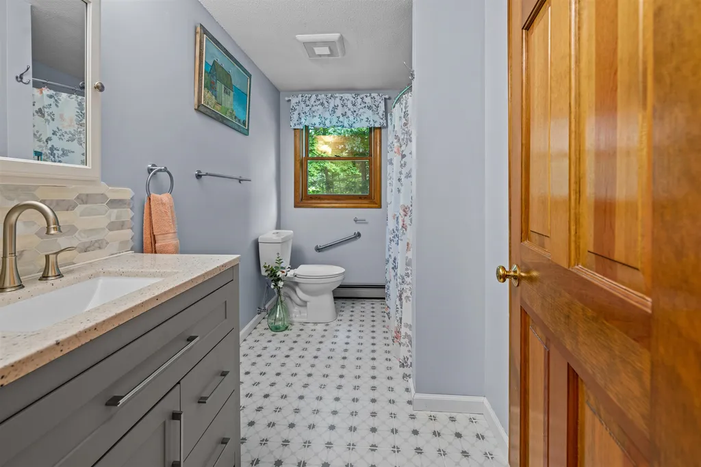 287 Old Hillsboro Road Henniker NH 03242