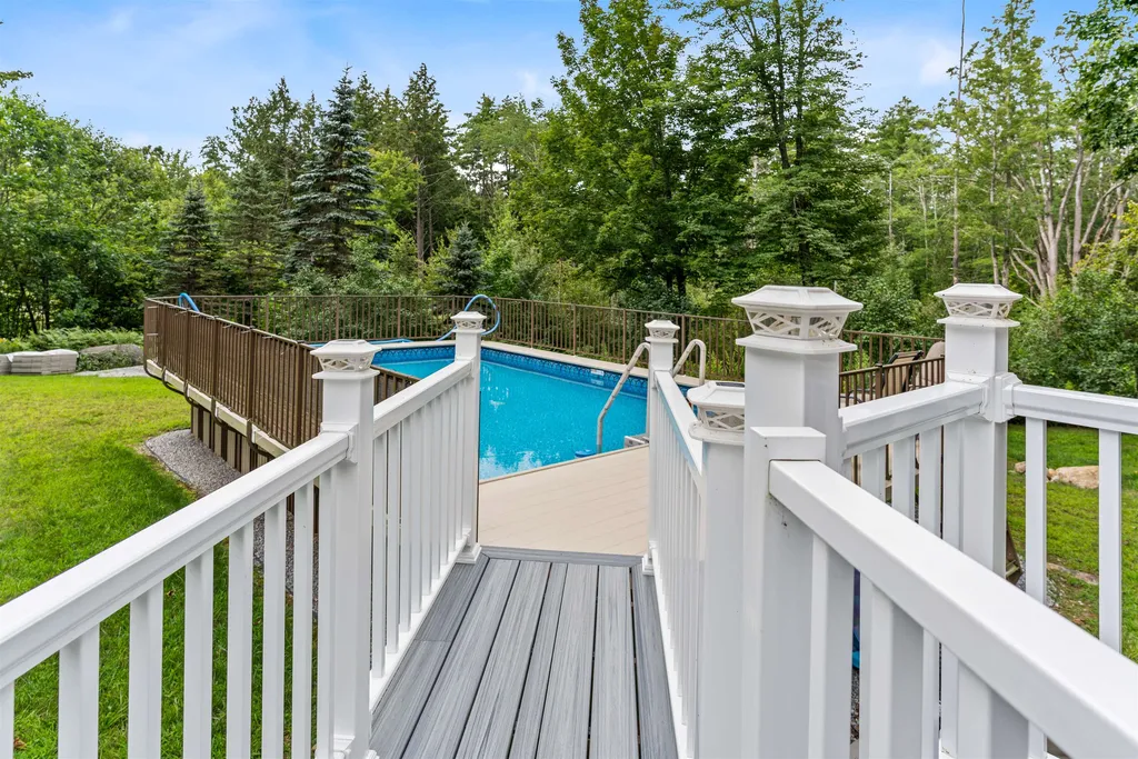 287 Old Hillsboro Road Henniker NH 03242