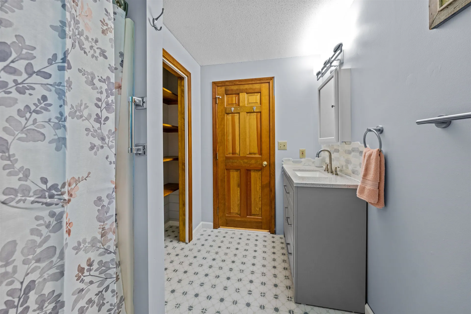 287 Old Hillsboro Road Henniker NH 03242