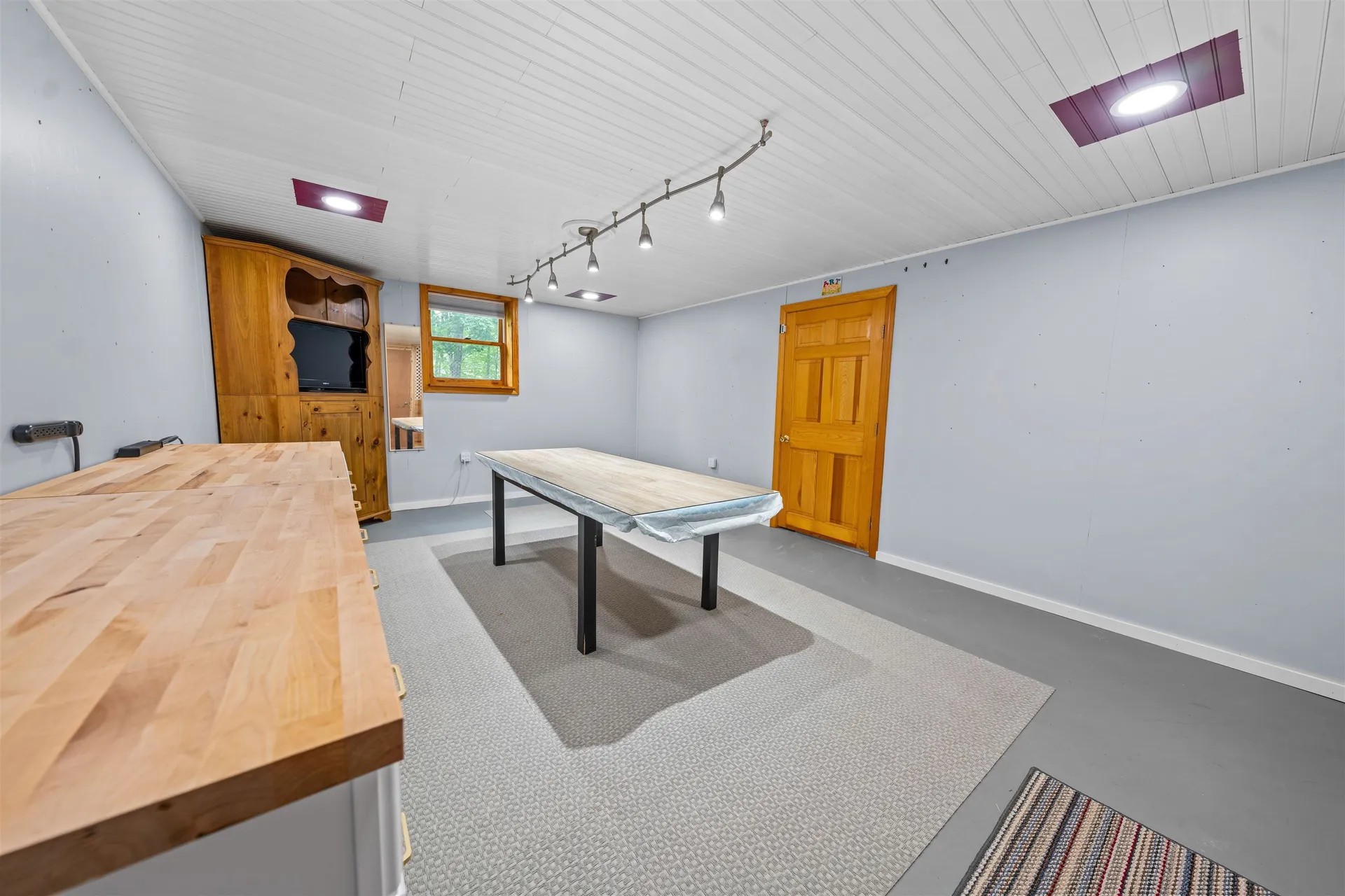 287 Old Hillsboro Road Henniker NH 03242