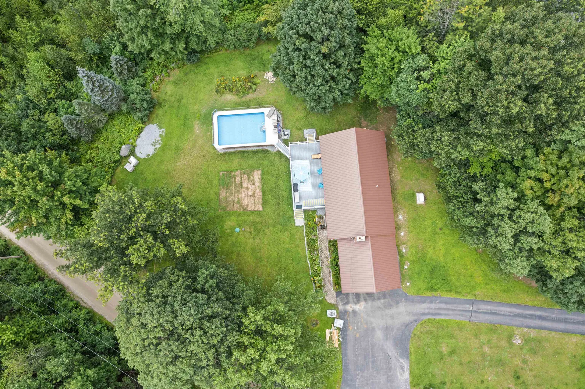 287 Old Hillsboro Road Henniker NH 03242