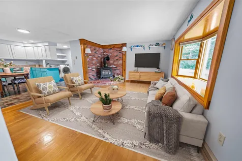287 Old Hillsboro Road Henniker NH 03242