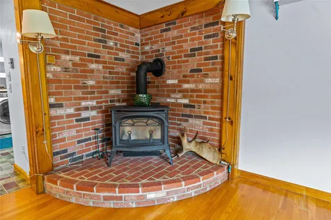 287 Old Hillsboro Road Henniker NH 03242