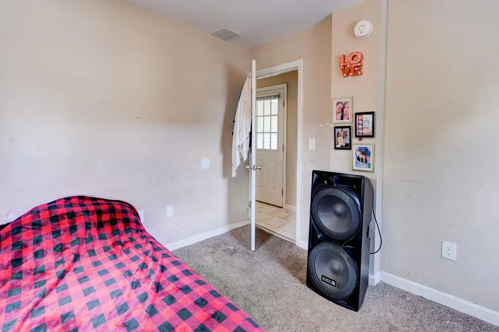 90 Palm Street Nashua NH 03060