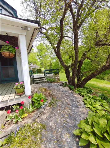 402 West Street Brookfield VT 05036