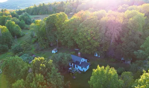 402 West Street Brookfield VT 05036