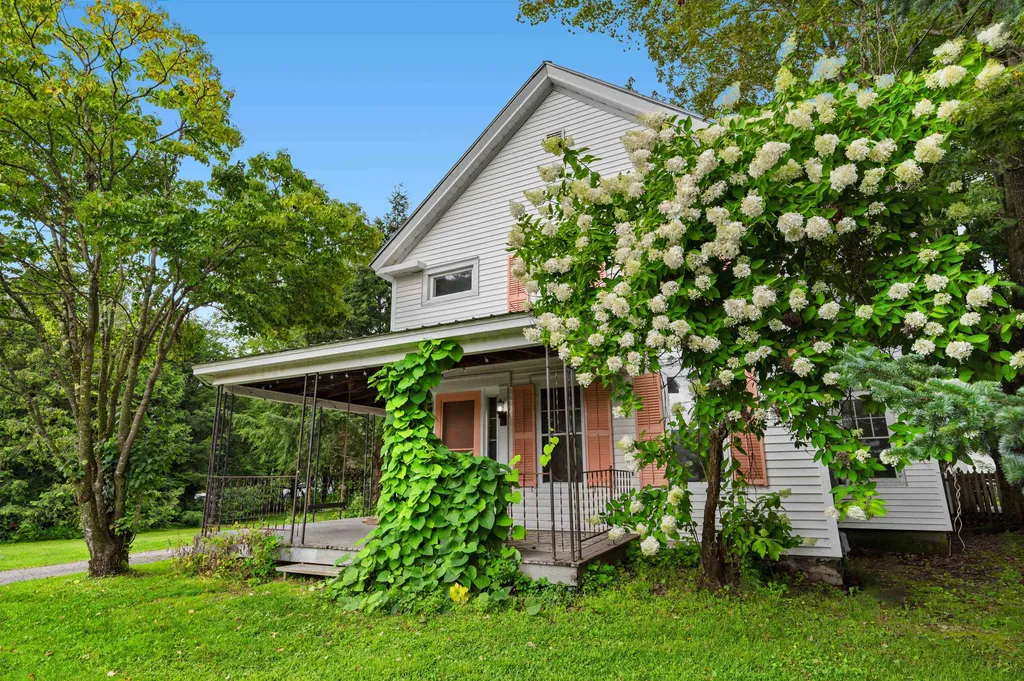 220 Hollow Road Waterbury VT 06577