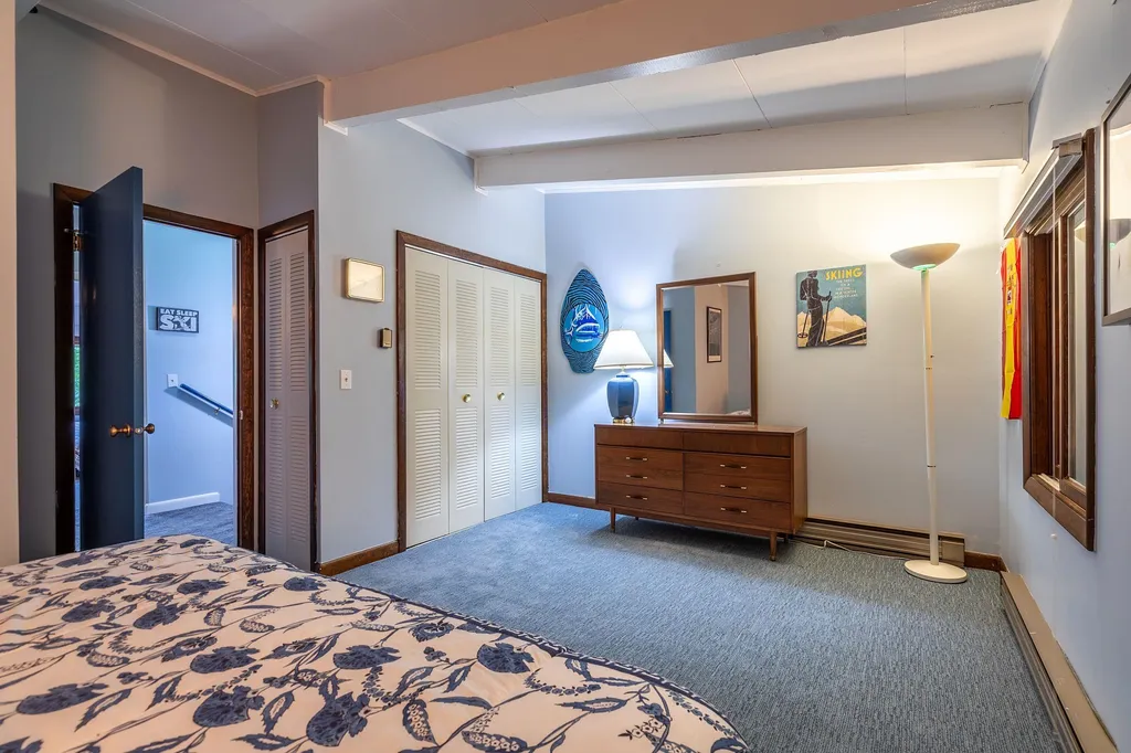 13 Stratton West Road Winhall VT 05340