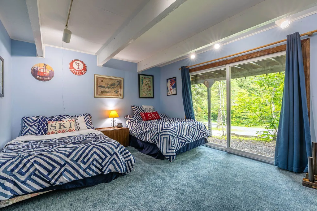 13 Stratton West Road Winhall VT 05340