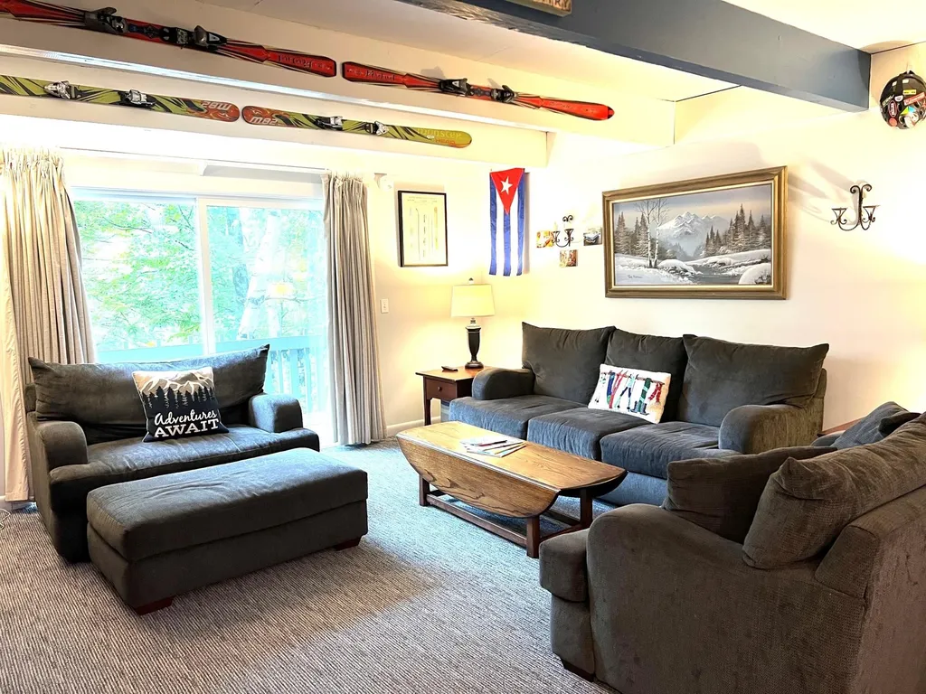 13 Stratton West Road Winhall VT 05340