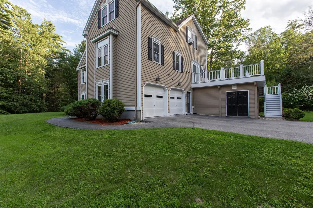 5 Olde Road Hampton NH 03842