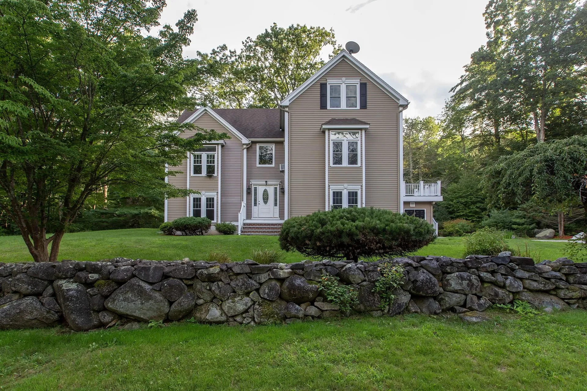 5 Olde Road Hampton NH 03842