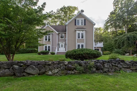 5 Olde Road Hampton NH 03842