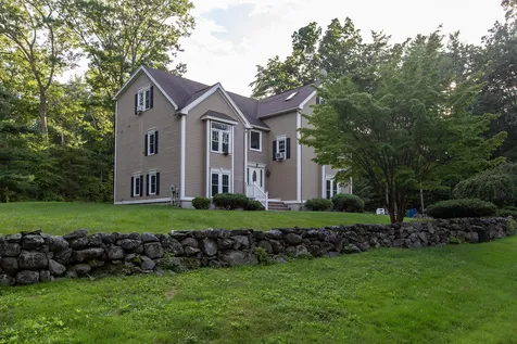 5 Olde Road Hampton NH 03842