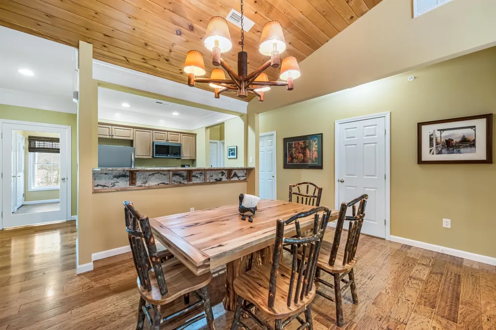 12 Twin Tip Terrace Lincoln NH 03251