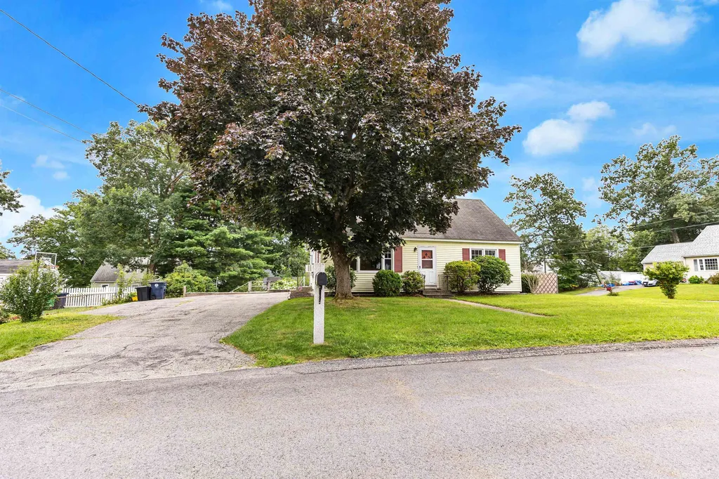 20 Holly Drive Nashua NH 03063