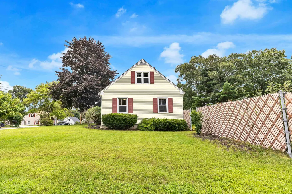 20 Holly Drive Nashua NH 03063
