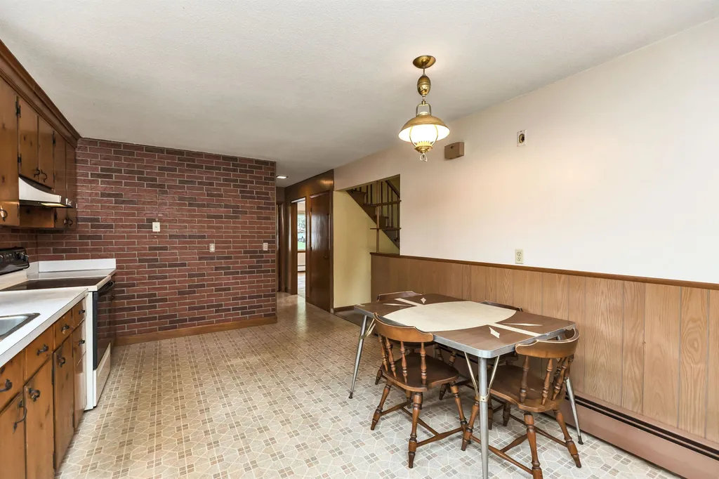 20 Holly Drive Nashua NH 03063