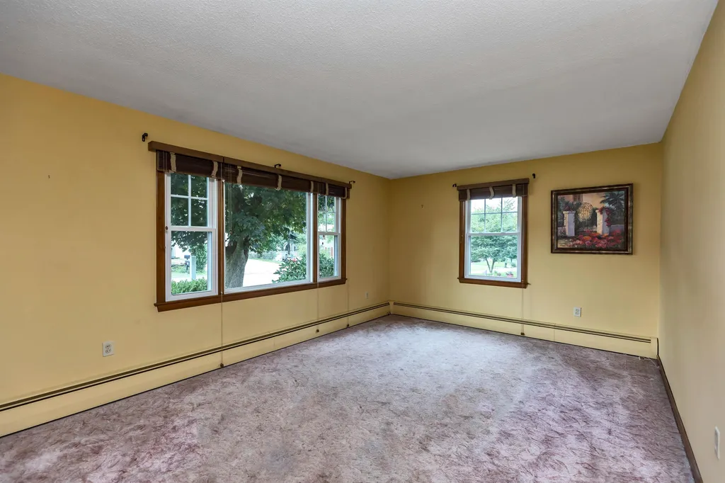 20 Holly Drive Nashua NH 03063