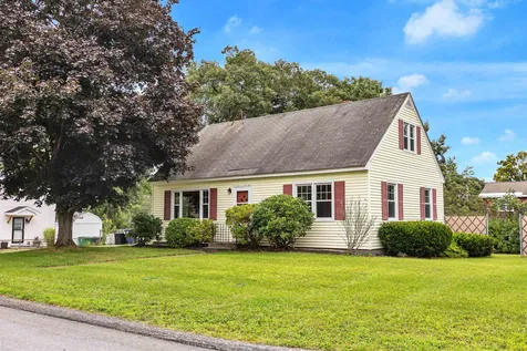 20 Holly Drive Nashua NH 03063