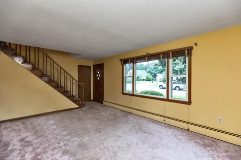 20 Holly Drive Nashua NH 03063