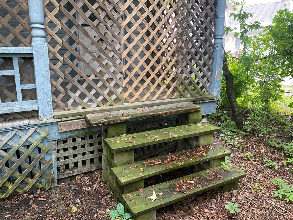 134 North Street Claremont NH 03743
