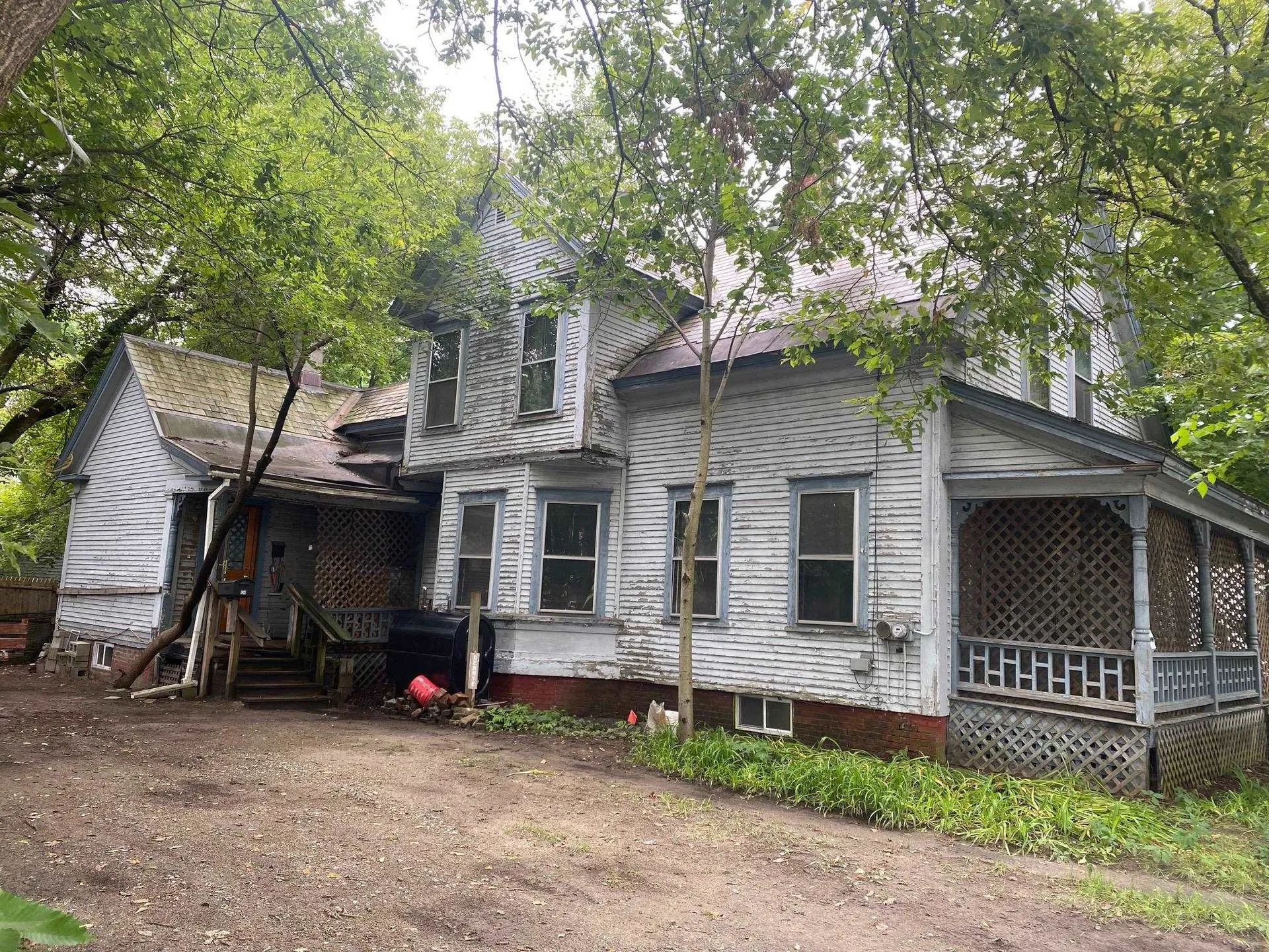 134 North Street Claremont NH 03743
