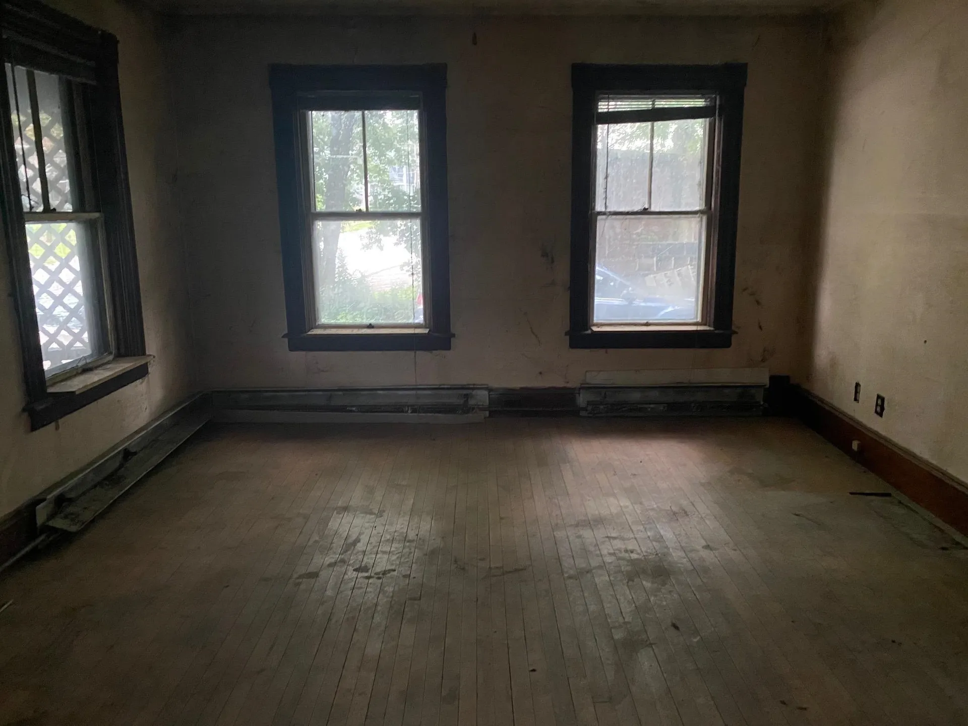 134 North Street Claremont NH 03743