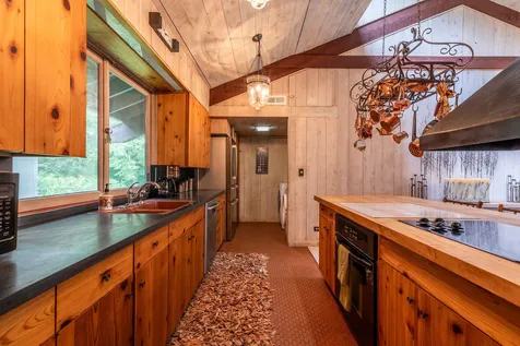 221 Glen Road Peru VT 05152