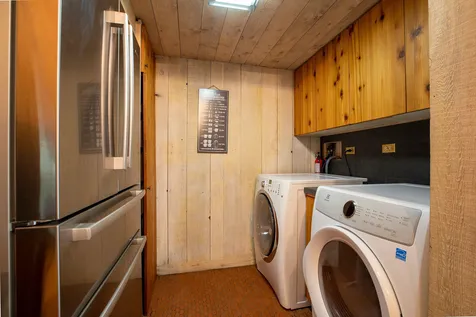 221 Glen Road Peru VT 05152