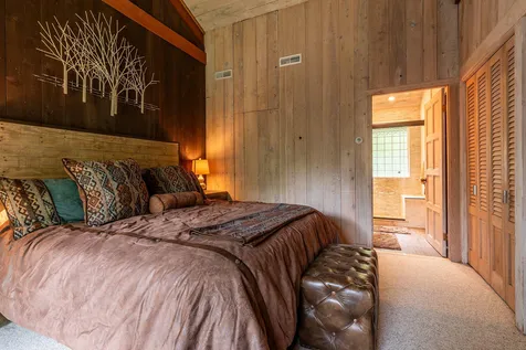 221 Glen Road Peru VT 05152