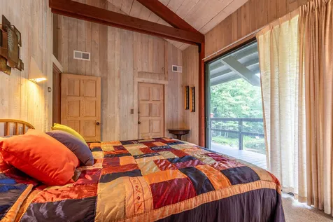 221 Glen Road Peru VT 05152