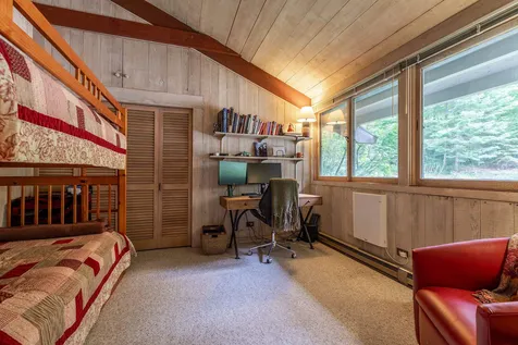 221 Glen Road Peru VT 05152