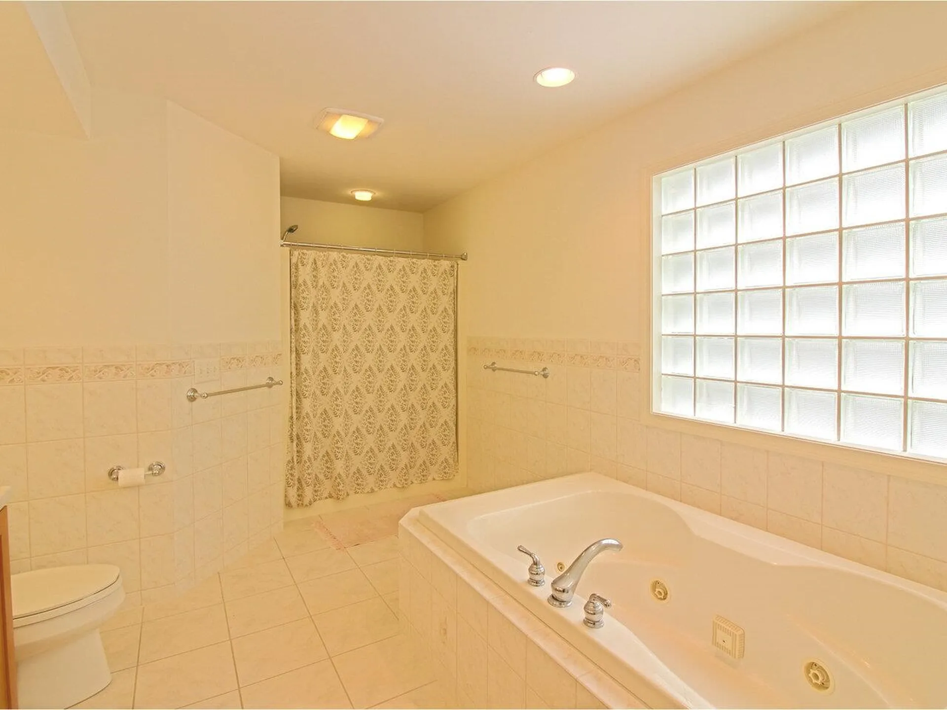 23 Overlake Drive Colchester VT 05446