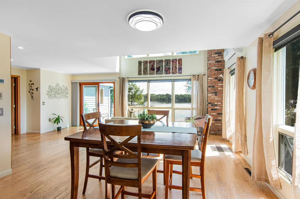 1570 Pelots Point Road North Hero VT 05474
