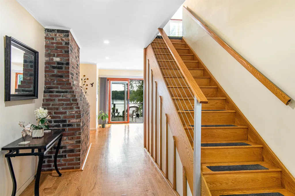 1570 Pelots Point Road North Hero VT 05474