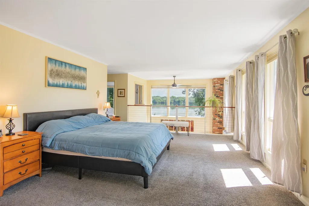 1570 Pelots Point Road North Hero VT 05474