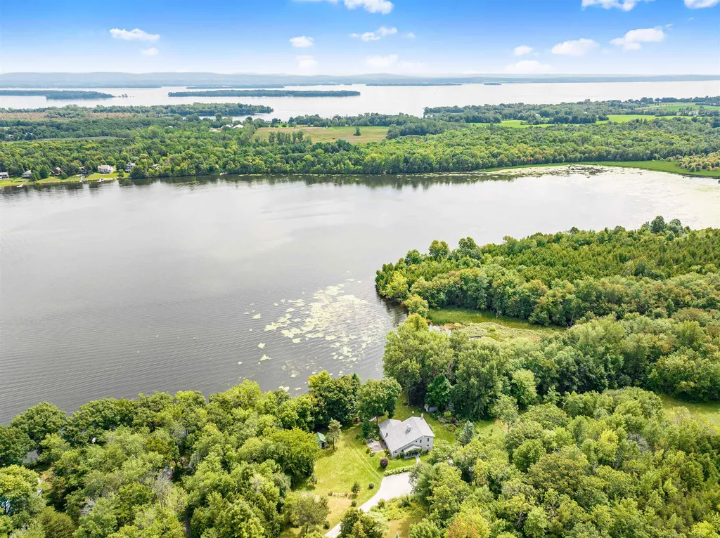 1570 Pelots Point Road North Hero VT 05474