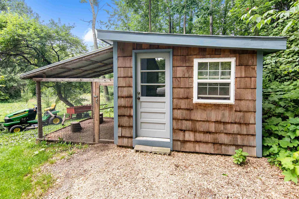 1570 Pelots Point Road North Hero VT 05474