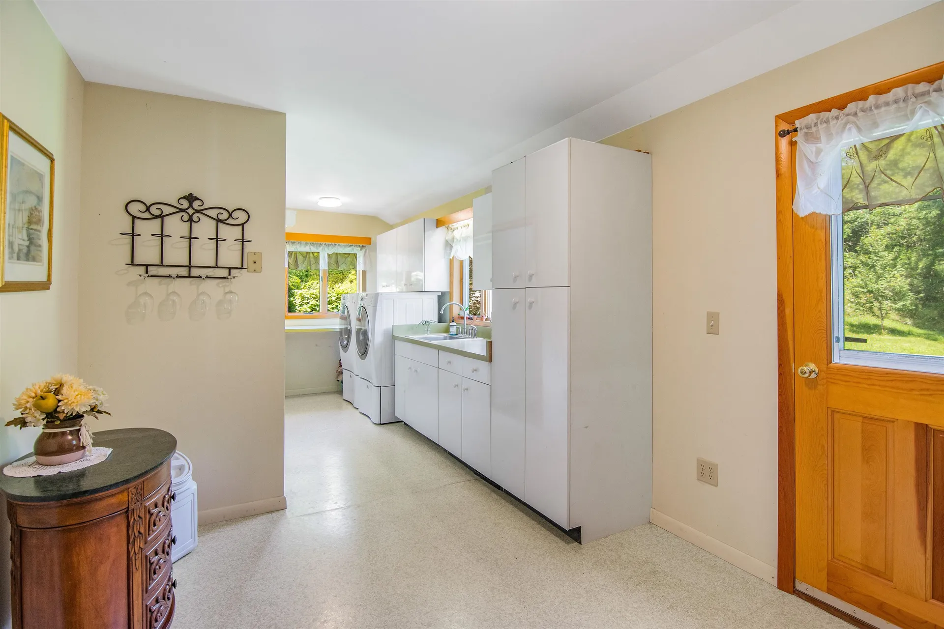 1570 Pelots Point Road North Hero VT 05474