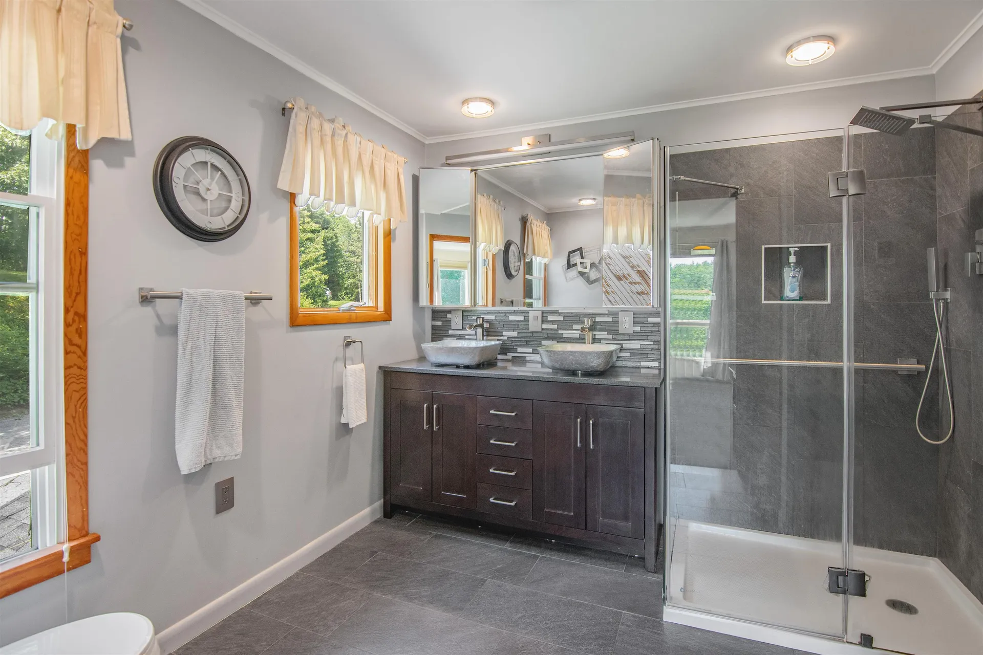 1570 Pelots Point Road North Hero VT 05474