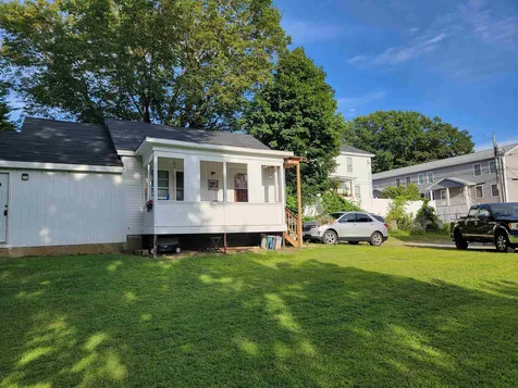 14 Dyer Street Laconia NH 03246