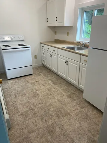 14 Dyer Street Laconia NH 03246