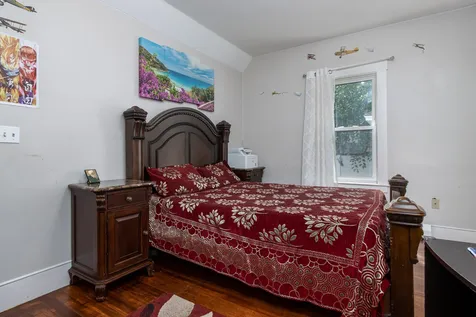 54 Claremont Avenue Manchester NH 03103