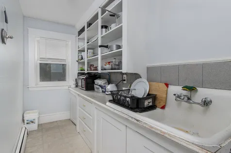 54 Claremont Avenue Manchester NH 03103