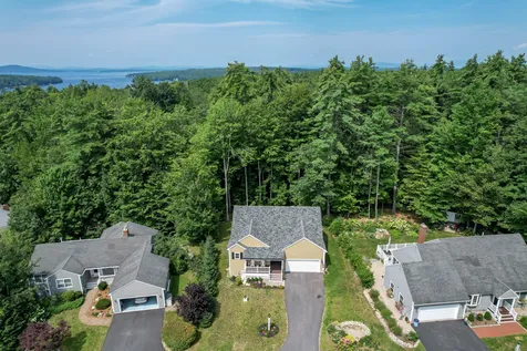 4 Mulberry Court Wolfeboro NH 03894